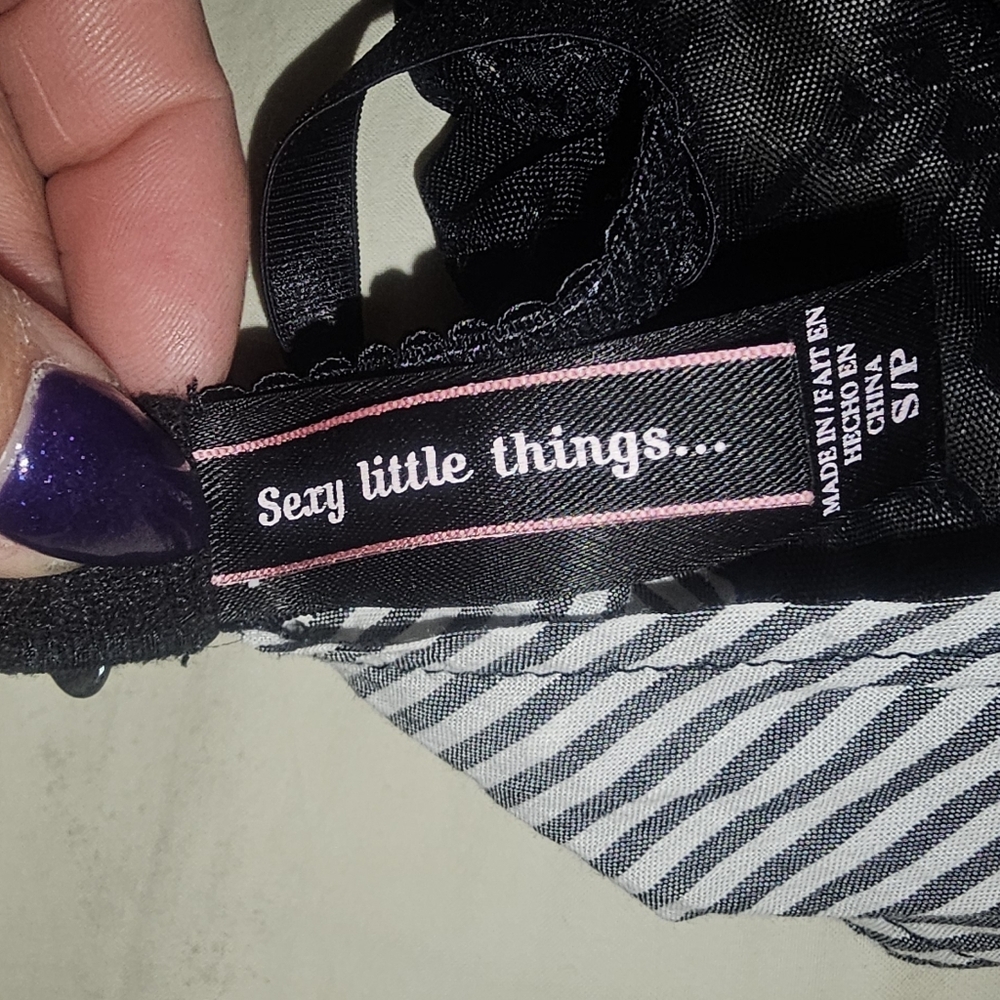 Victoria’s Secret Sexy Little Things Lingerie Small EUC - Picture 9 of 13